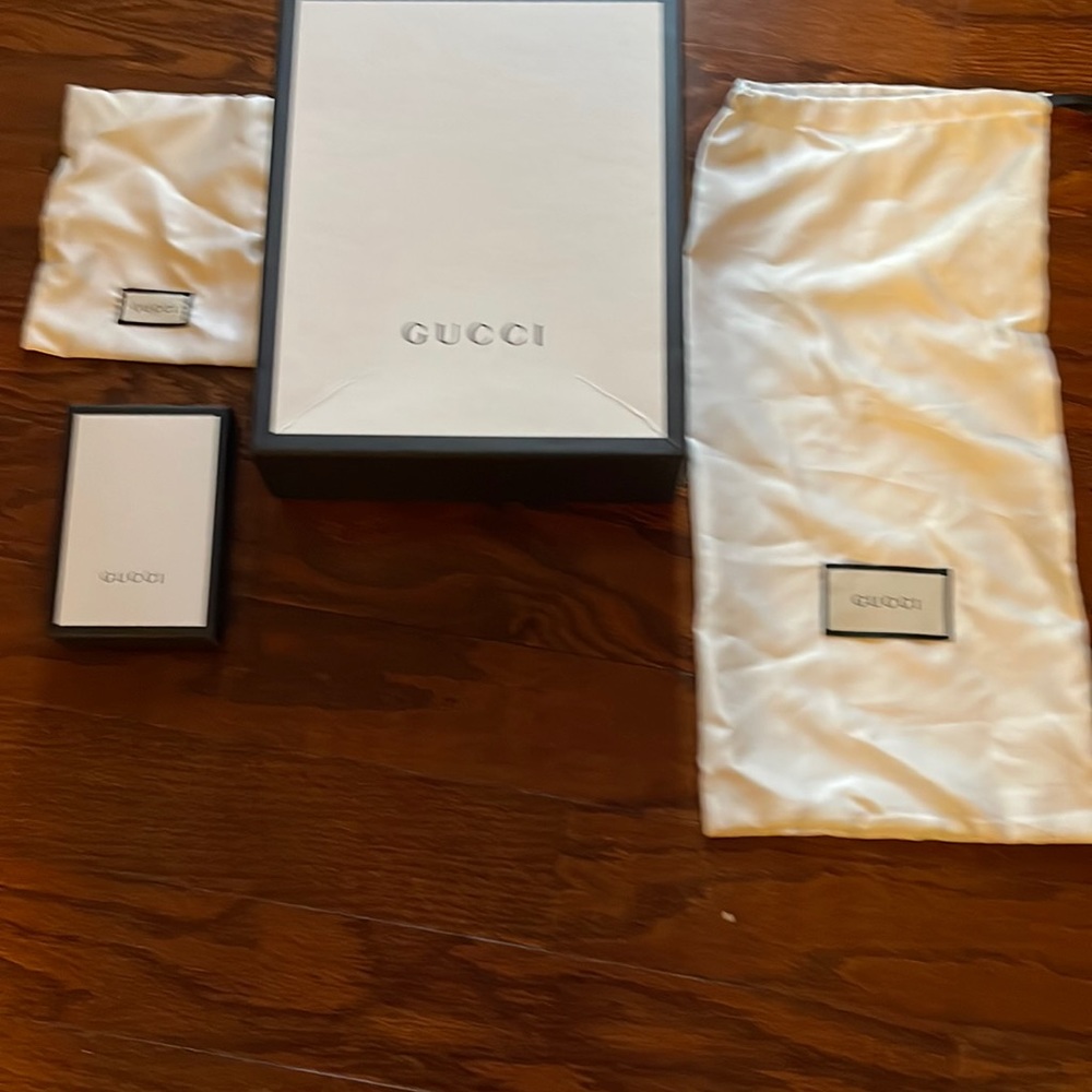 Authentic boxes and dusk bags